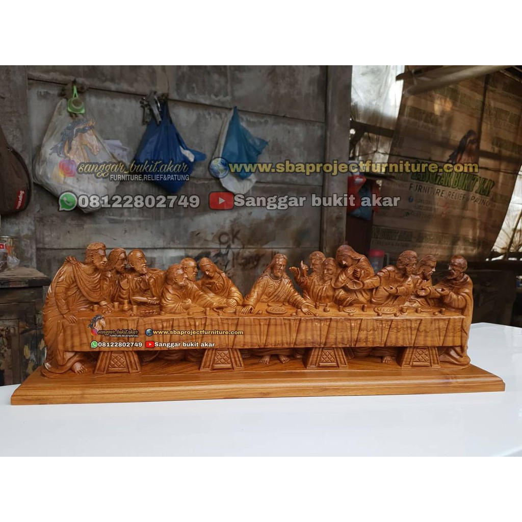 PATUNG PERJAMUAN KUDUS