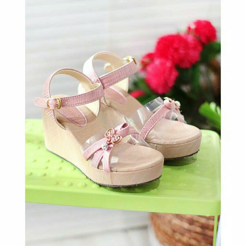 Sandal Anak Perempuan Tali Mika Liontin SM02