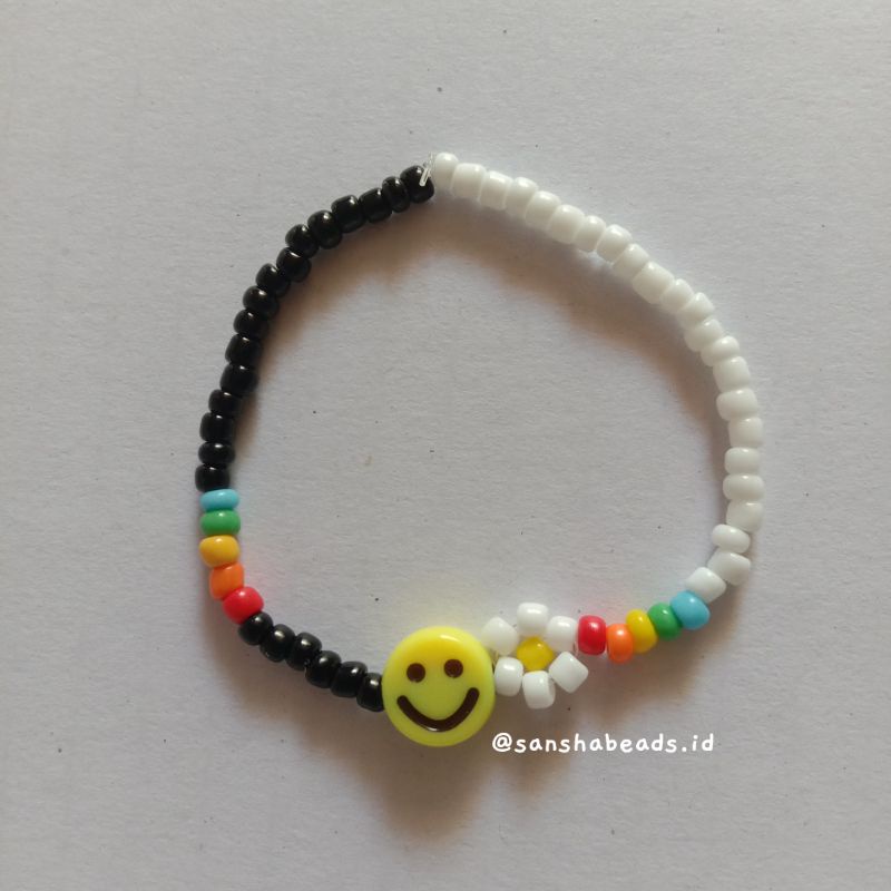 Gelang Smiley