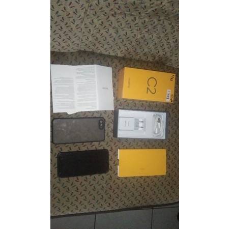 Handphone second Realme c2 2/32gb hitam