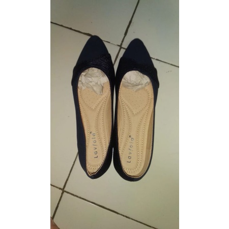 preloved sepatu wanita / flat shoes wanita laviola