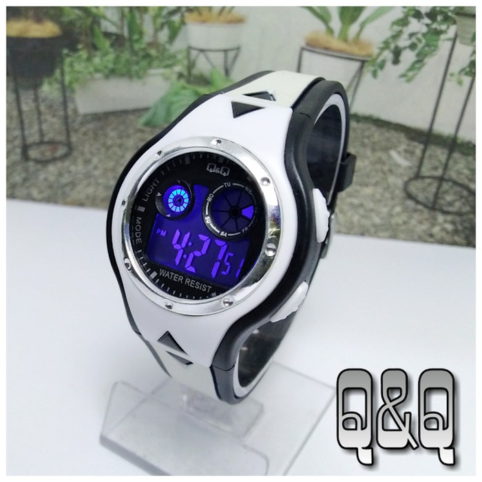 Pusat grosir jam tangan q&q digital anak jam tangan q&q wanita qq1 Jam Tangan Jam Tangan Digital