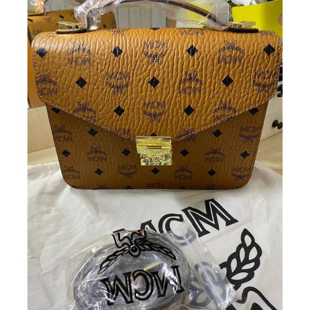 ***SOLD***   BN MCM Patricia Metis Authentic