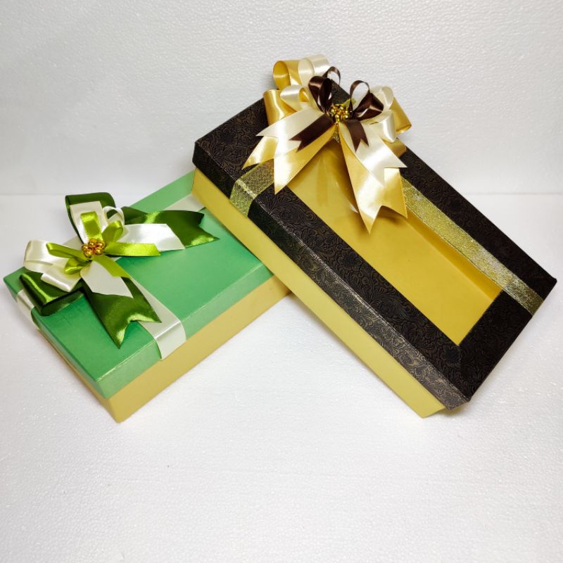 

RN Kotak Kado Hadiah Box Hampers Gift Box Seserahan Kue Toples Kue Parcel Pernikahan