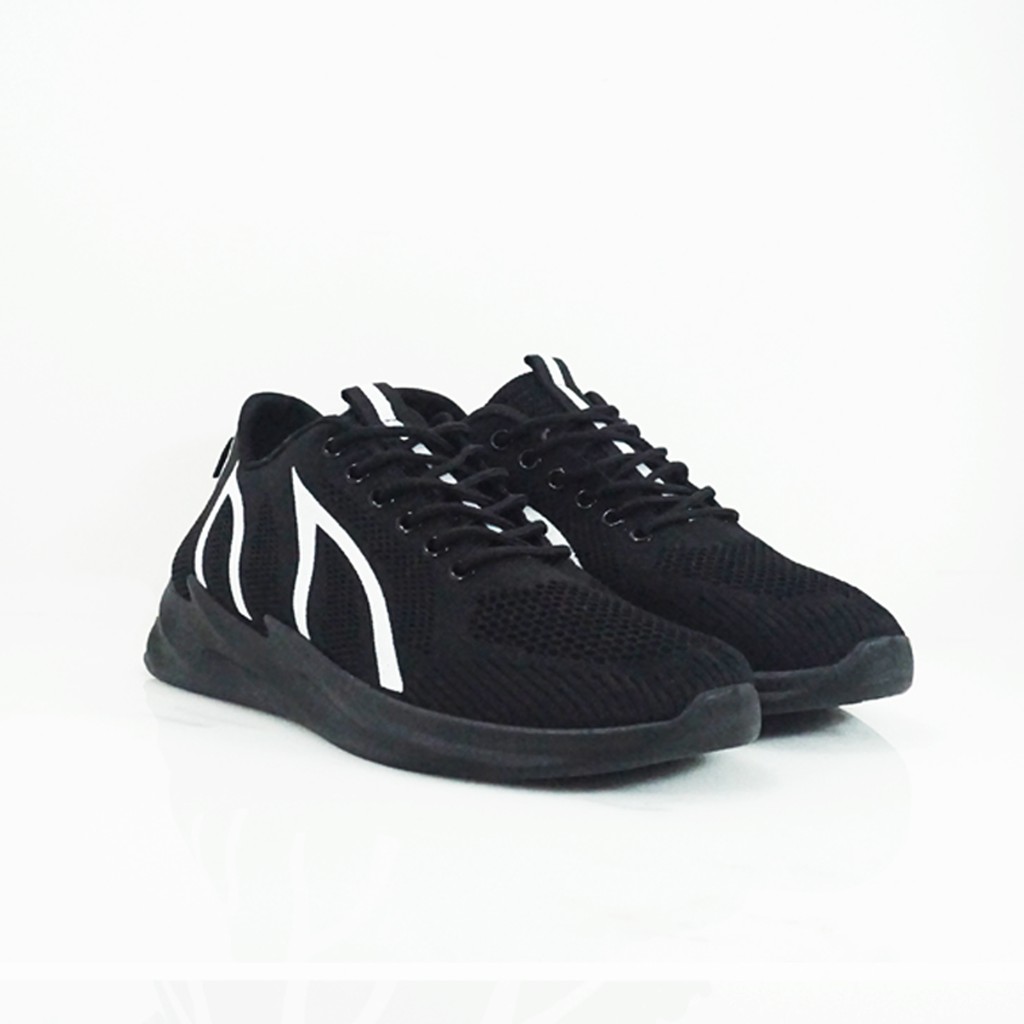 Sepatu sneakers pria Dane And Dine S0153 Hitam