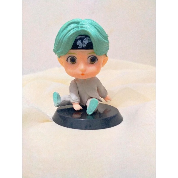 Action Figure Tiny Tan Suga BTS