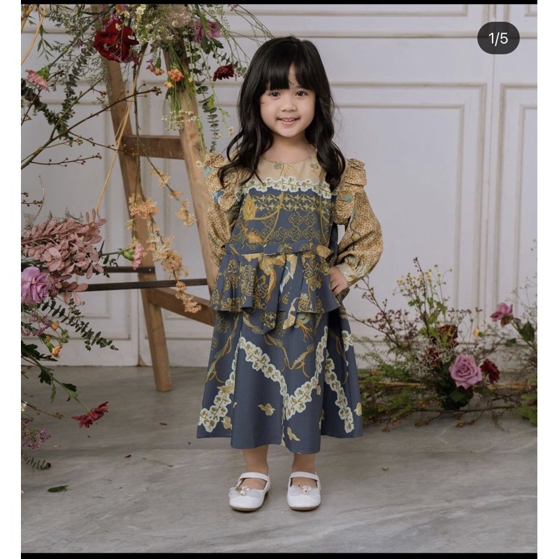 nayla dress navy size 5 & 6 geulis.id