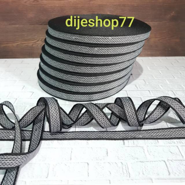 Pita list hitam salur putih 1cm ROLL / list tape 1 cm / bias tape / bisban / webbing baju / tali lis