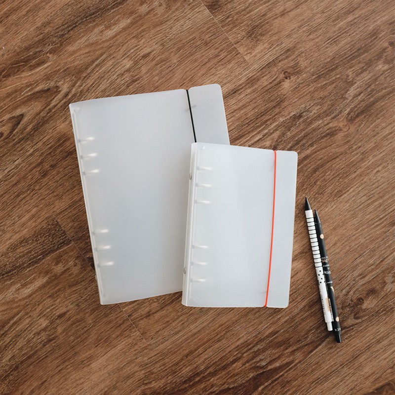 

Doff White Plastic File Binder 6 Ring Ukuran A5 dan A6 (Sampul Binder)