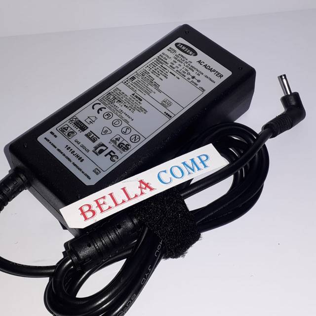 Adaptor Charger SAMSUNG NP530U3C NP730U3E NP530U4E NP530U3B ATIV Book7 19V 3.16A 3.0*1.1mm