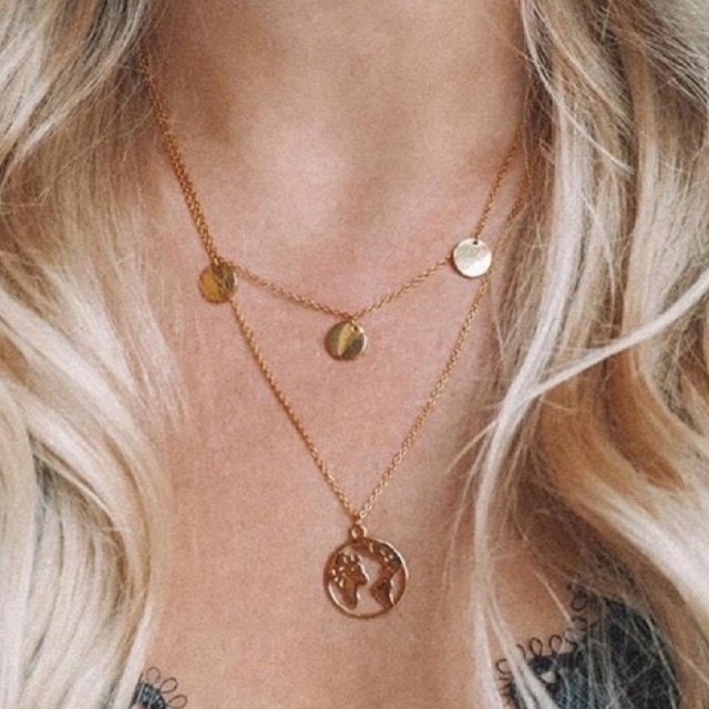 kalung round world map pendant necklace/ Kalung hijab multilayer aesthetic ootd