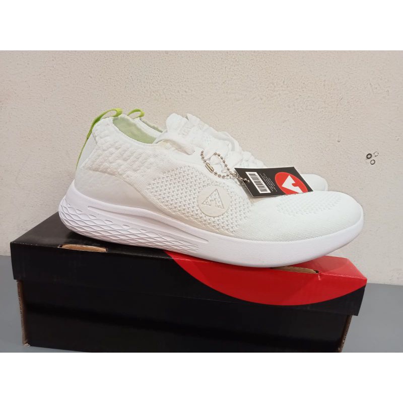 sepatu airwalk jirvin white ready ukuran 39
