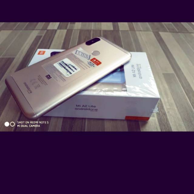 Mi A2 lite 4/64