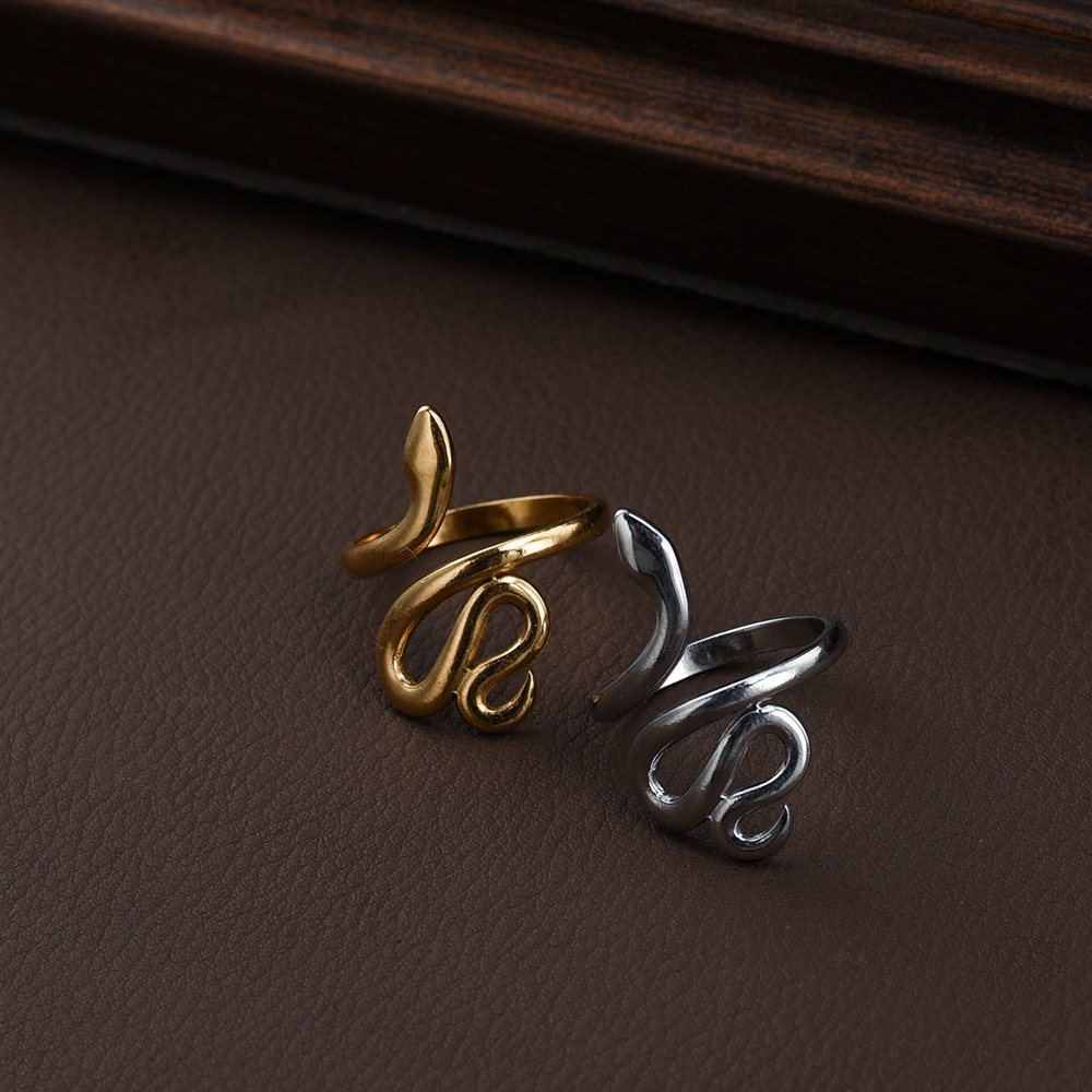 Cincin Model Terbuka Bahan Metal Desain Ular Gaya Simple / Punk / Populer Tipis Adjustable Untuk Pria / Wanita