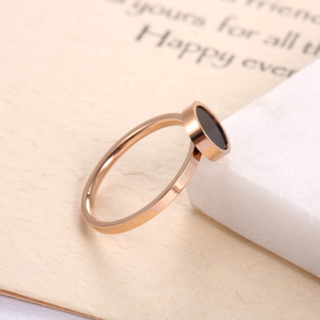 INFY - A061 Cincin Titanium Lapis Warna Emas 18K Bentuk Bulat Bahan Warna Hitam Bulgar