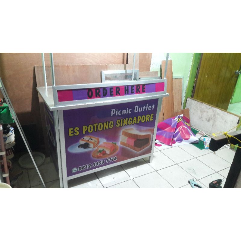 Booth Portable Rombong Lipat