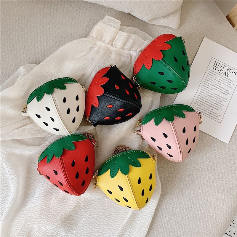 Tas selempang / tas anak perempuan /tas buah strawberry