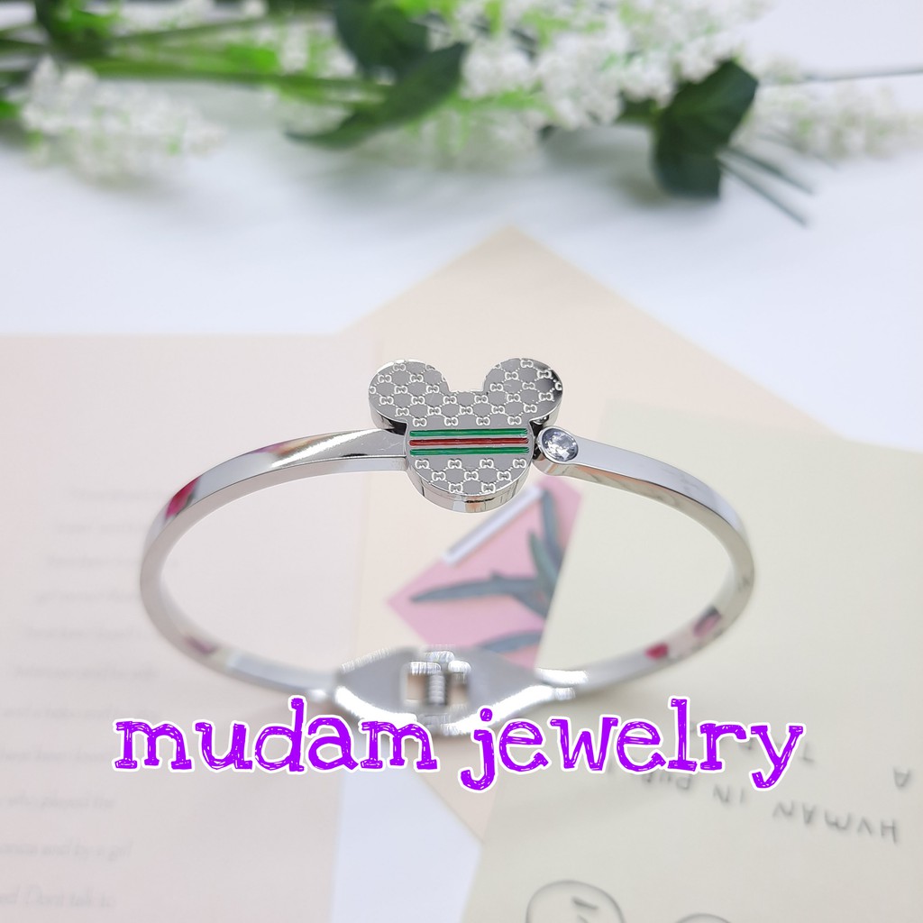 Gelang Bangle Titanium Gc Bentuk Mickey Simpel Tersedia Warna Rose Gold dan Silver