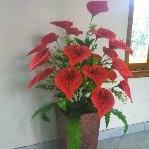 ( BISA COD ) Bunga Palsu Imitasi Artificial Kuping Gajah Anthurium Keladi Aron Panda Merah untuk