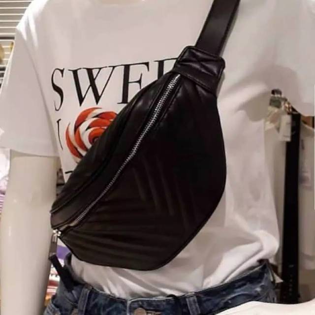 stradivarius quilted belt bag stradivarius waist bag / tas pinggang stradivarius bum bag