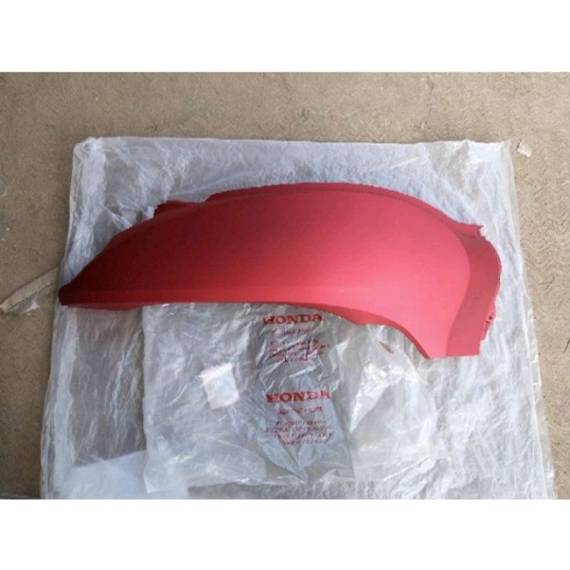 body belakang Scoopy k2f 2021 Merah Doff kanan original
