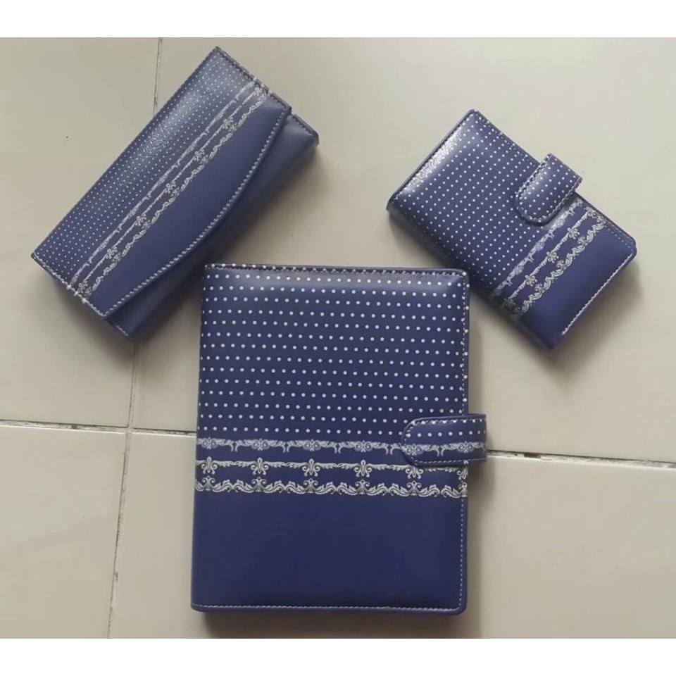 

Binder polkadot