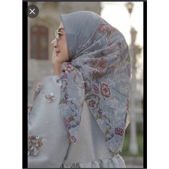 PRELOVED Buttonscarves royale blue jeans