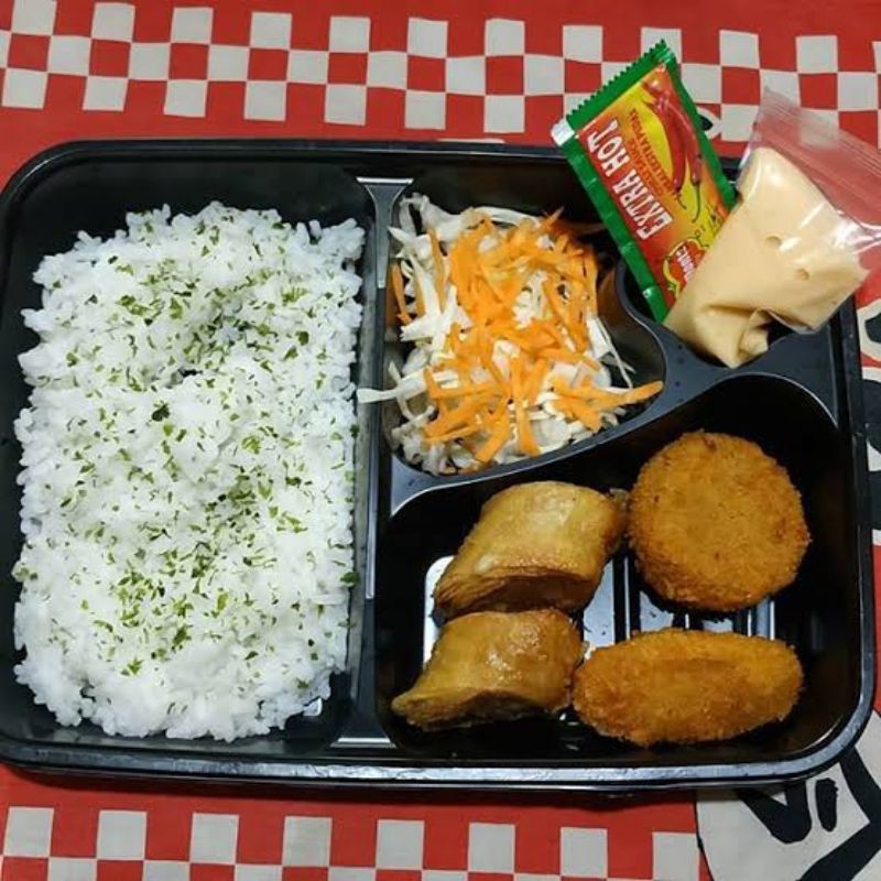 

Nasi Bento Egg roll