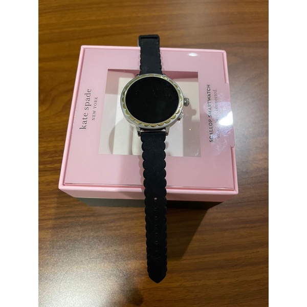 Jam Tangan Kate Spade Smartwatch Scallop