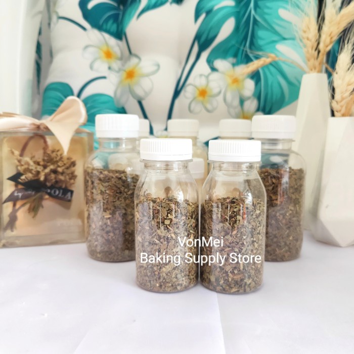 

daun dried basil selasih kering leaf leaves flakes premium 15 gr tokomaju1625