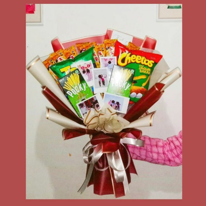 

Buket hadiah wisuda murah | bouquet snack mix foto