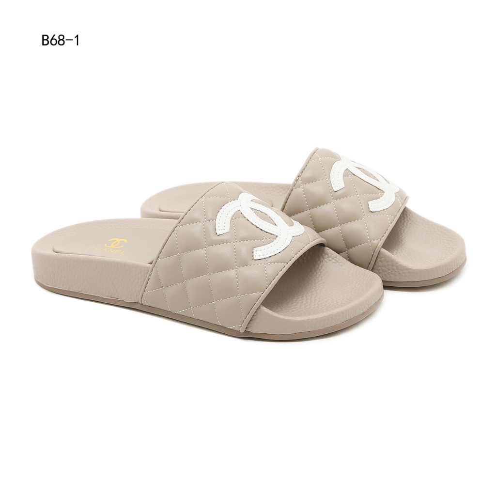 Ch CC Logo Slide Sandals in Calfskin #B68-1