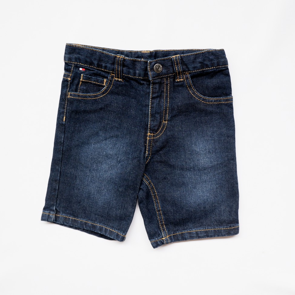 Celana Pendek jeans denim Tommy Hilfiger. size 6-9m