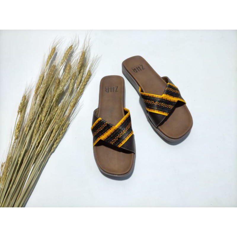 sandal kulit sapi asli motif etnik