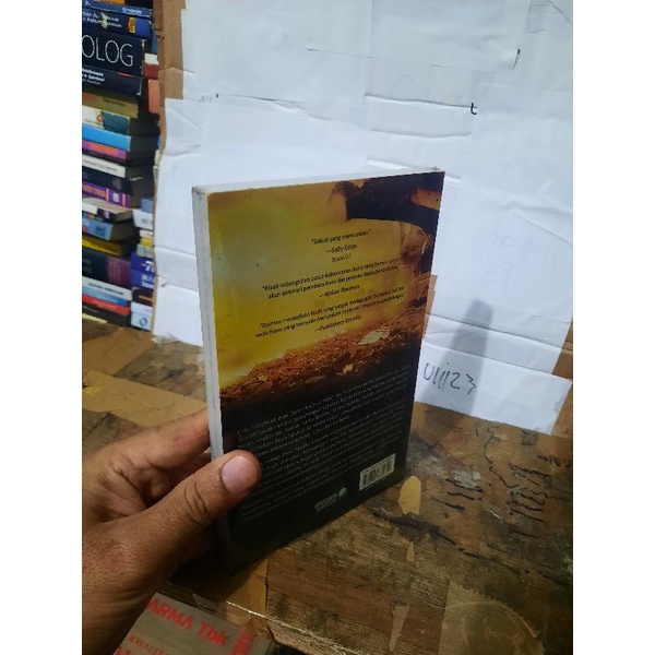 Novel PEOPLE OF SPARKS by Jeanne DuPrau