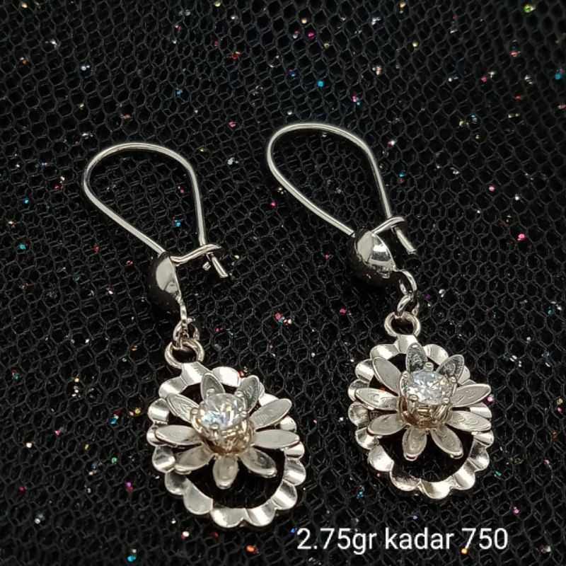 Anting Emas 17 K - Putih 2.75gr Kadar 750 - 3235