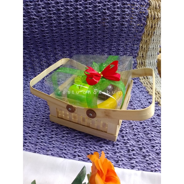 

kotak seserahan premium uniq wadah roti kue Keranjang Parcel Bambu 20x20/hantaran/nikahan/seserahan/hampers/bingkisan/wedding/hadiah/giftbox/keranjang/wadah makanan/gift/sembako/roti/cake/nasi/catering/nasi box/food/lamaran/tradisi/craft