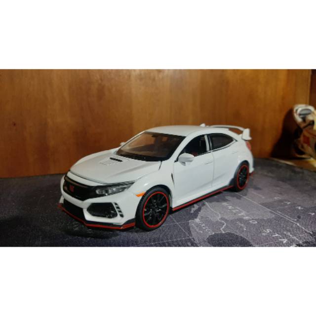 Diecast Honda Civic Type R scale 1:32