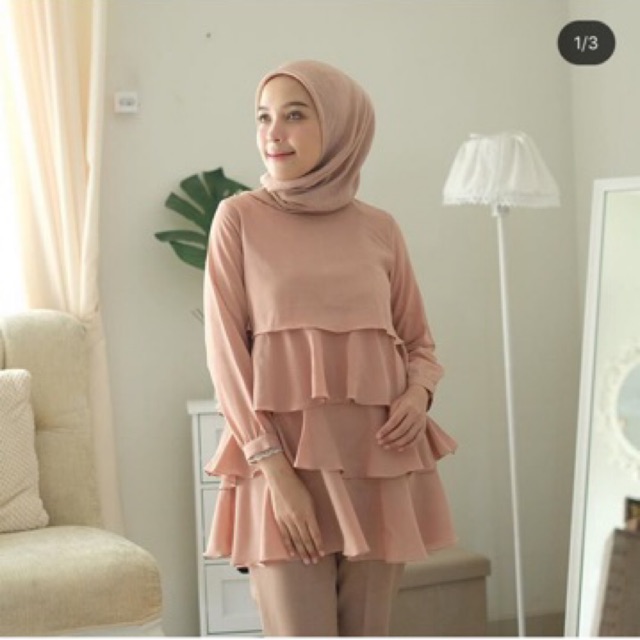 Preloved Qamari.id Raisya blouse)