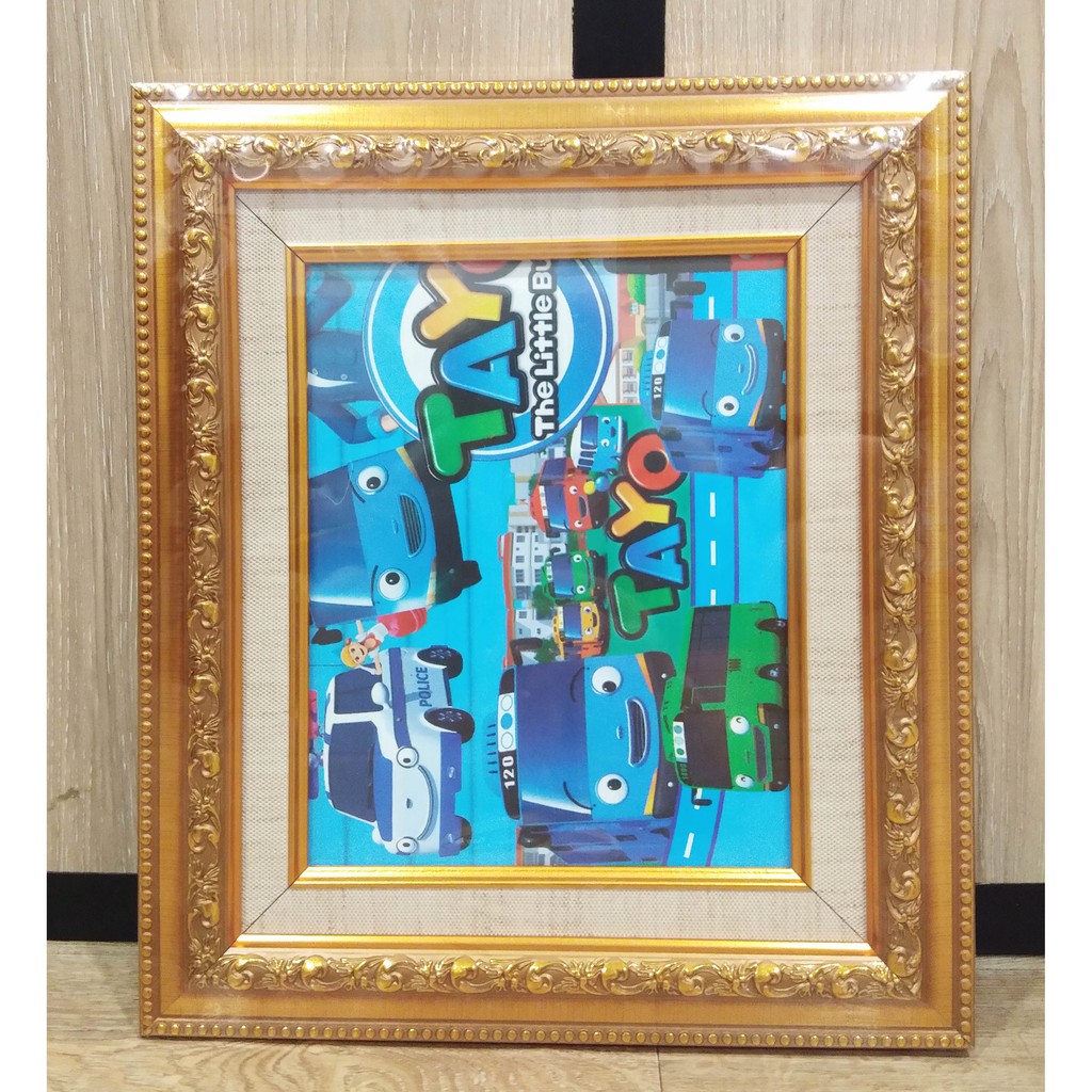 Bingkai 8R Gold Ukir dengan Linen Ukuran 20 x 25 cm - 8 R Frame Foto