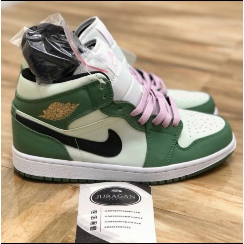 Nike Air Jordan 1 Mid SE &quot;Dutch Green&quot;