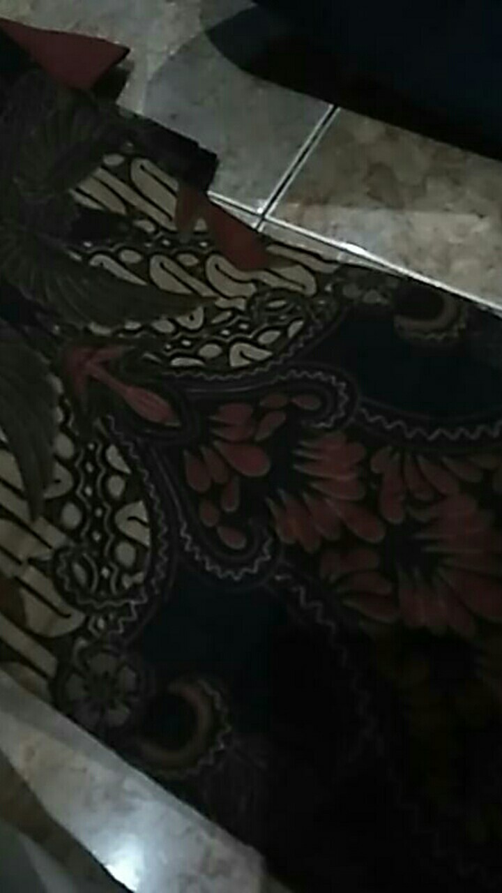 Kemeja Batik Pria • Motif Random • Baju Batik Pria Lengan Panjang • Atasan Tradisional Batik Pria