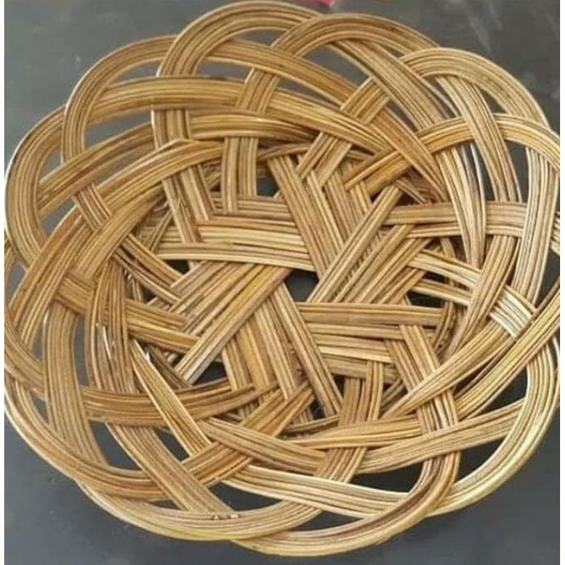 Piring saji pecel lele anyaman rotan / lidi kelapa Piring Lidi Anyaman Rotan Ayam Geprek Lesehan Lam