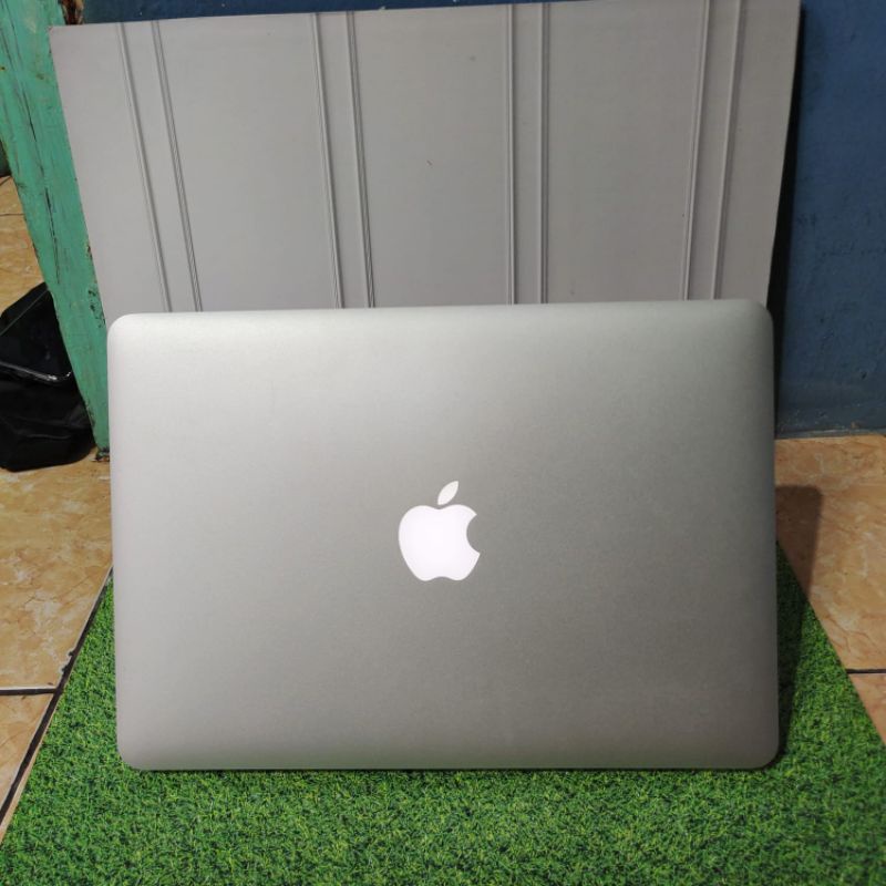 Laptop Macbook Pro Retina 13 inch 2015 Intel Cor i5 Ram 8GB SSD 128GB Like New Mulus