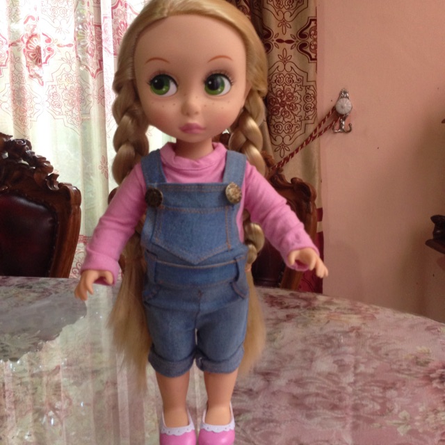 Baju boneka animator