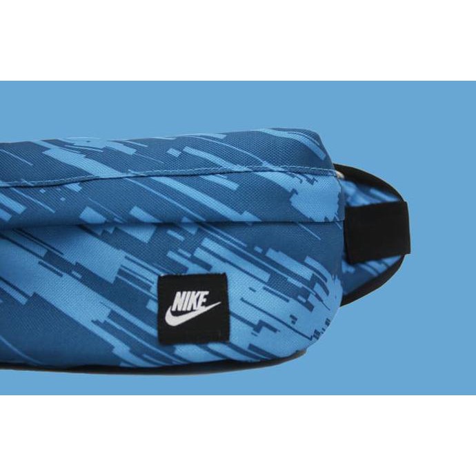 Pengiriman Cepat NIKE HOOD WAIST PACK BLUE STRIP / TAS OLAHRAGA / TAS SELEMPANG NIKE STOK TERBATAS