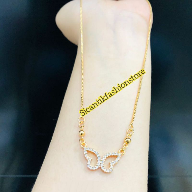 Kalung Titanium Liontin Kupu-kupu Gold Fashion Wanita Terlaris Elegan Terbaru Kalung Wanita Kekinian