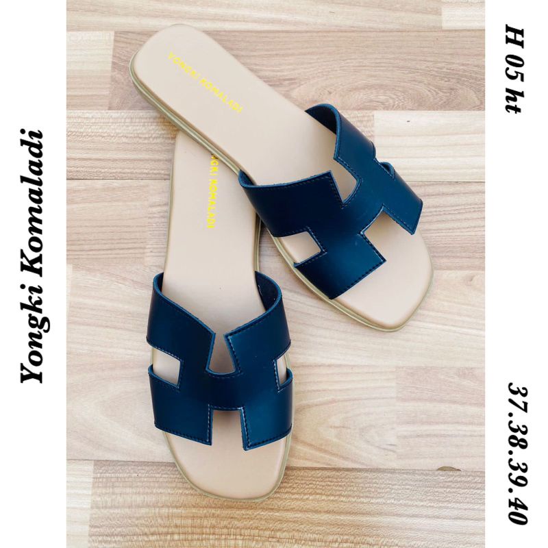Sendal Flat H 4 Warna