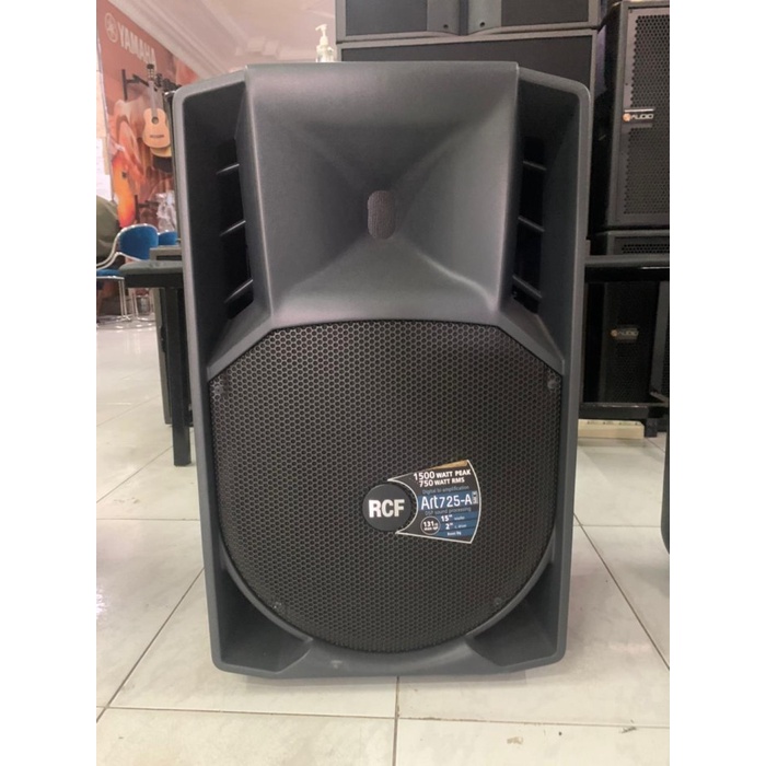 RCF ART 725A - MADE IN ITALY - 15" - ACTIVE SPEAKER