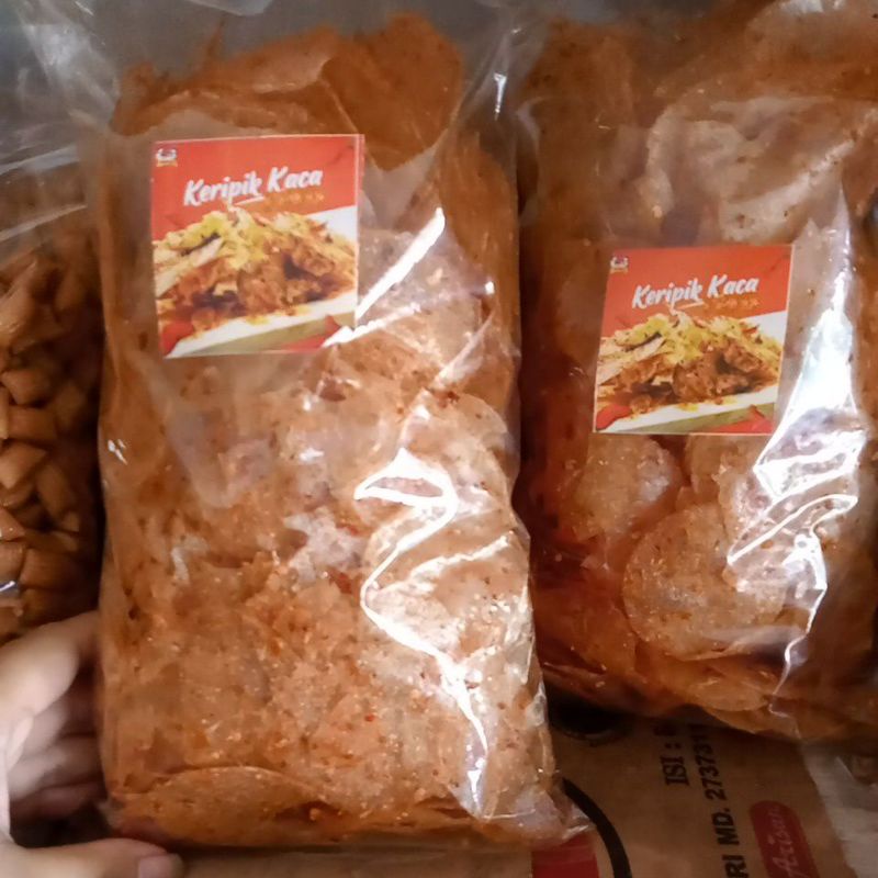 

KRIPIK KACA PEDAS AROMA DAUN JERUK